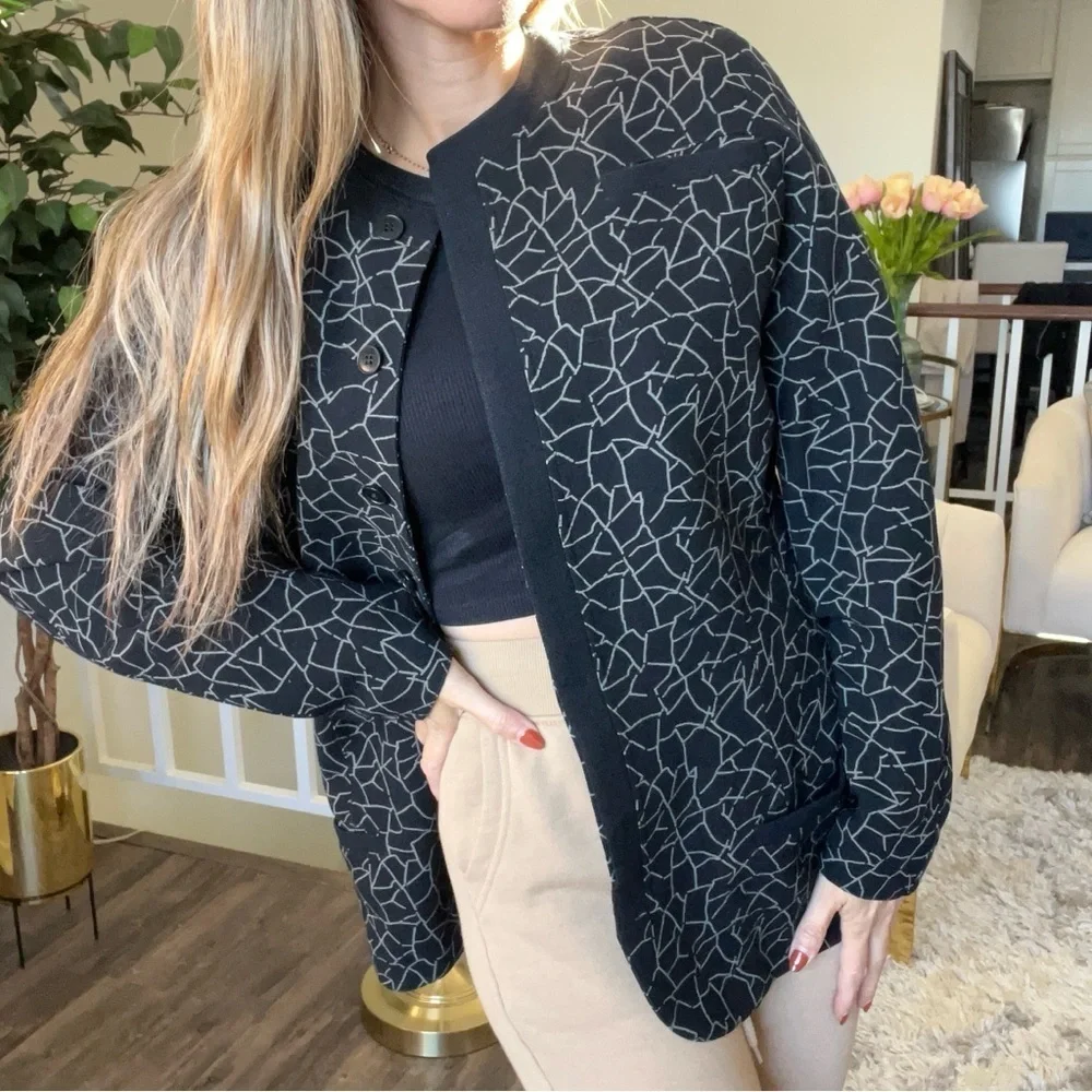 Gianni Versace Vtg Black White Wool Shearling Coat Button Jacket Retro Y2K 10